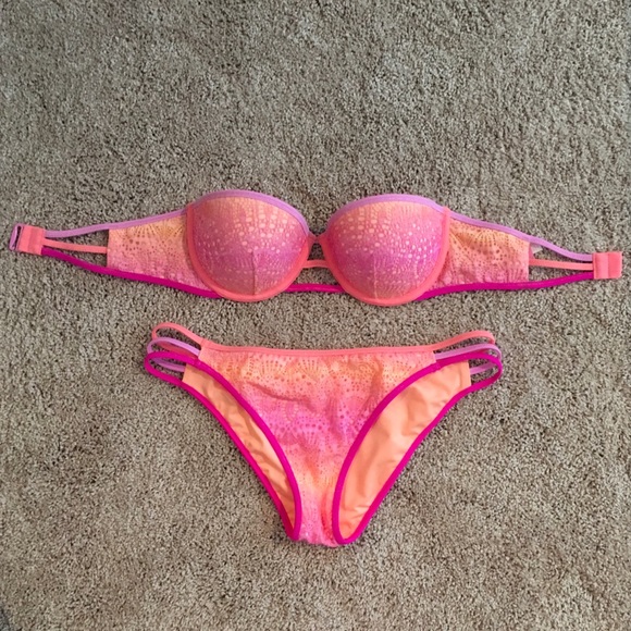 Victoria’s Secret Two Piece Swimsuit - Picture 1 of 3